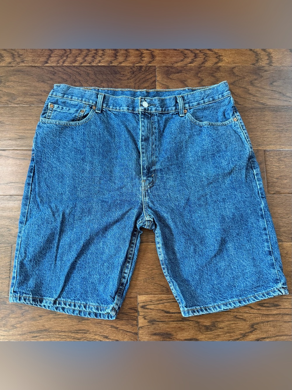 Levis 505 Shorts Mens 40 Medium Wash Denim Relaxed Zip Fly Blue Jean Jorts Y2K